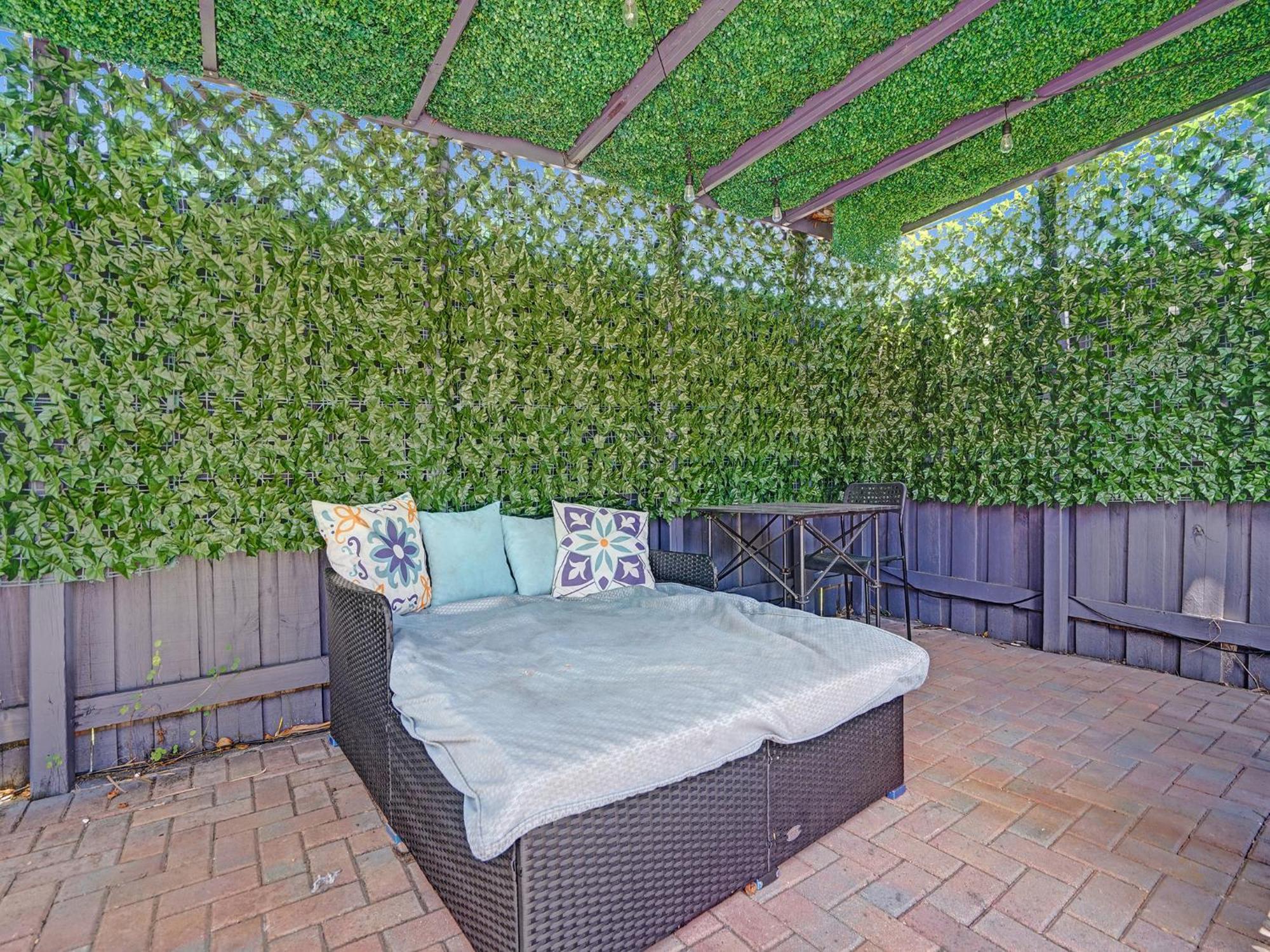 Large Gay Men'S 1 Bedroom W Gameroom Heated Pool Clothing Optional Oakland Park Extérieur photo