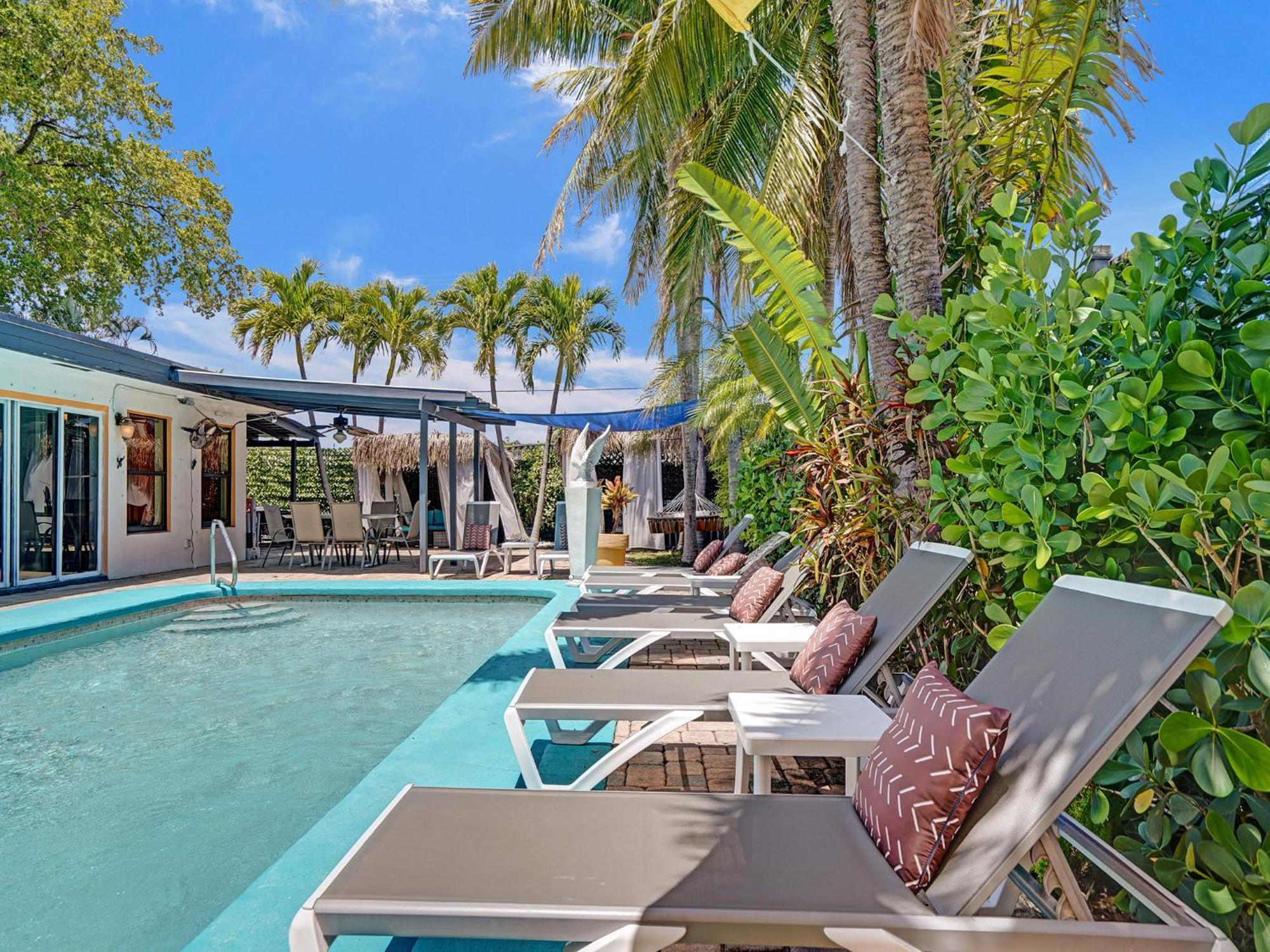 Large Gay Men'S 1 Bedroom W Gameroom Heated Pool Clothing Optional Oakland Park Extérieur photo