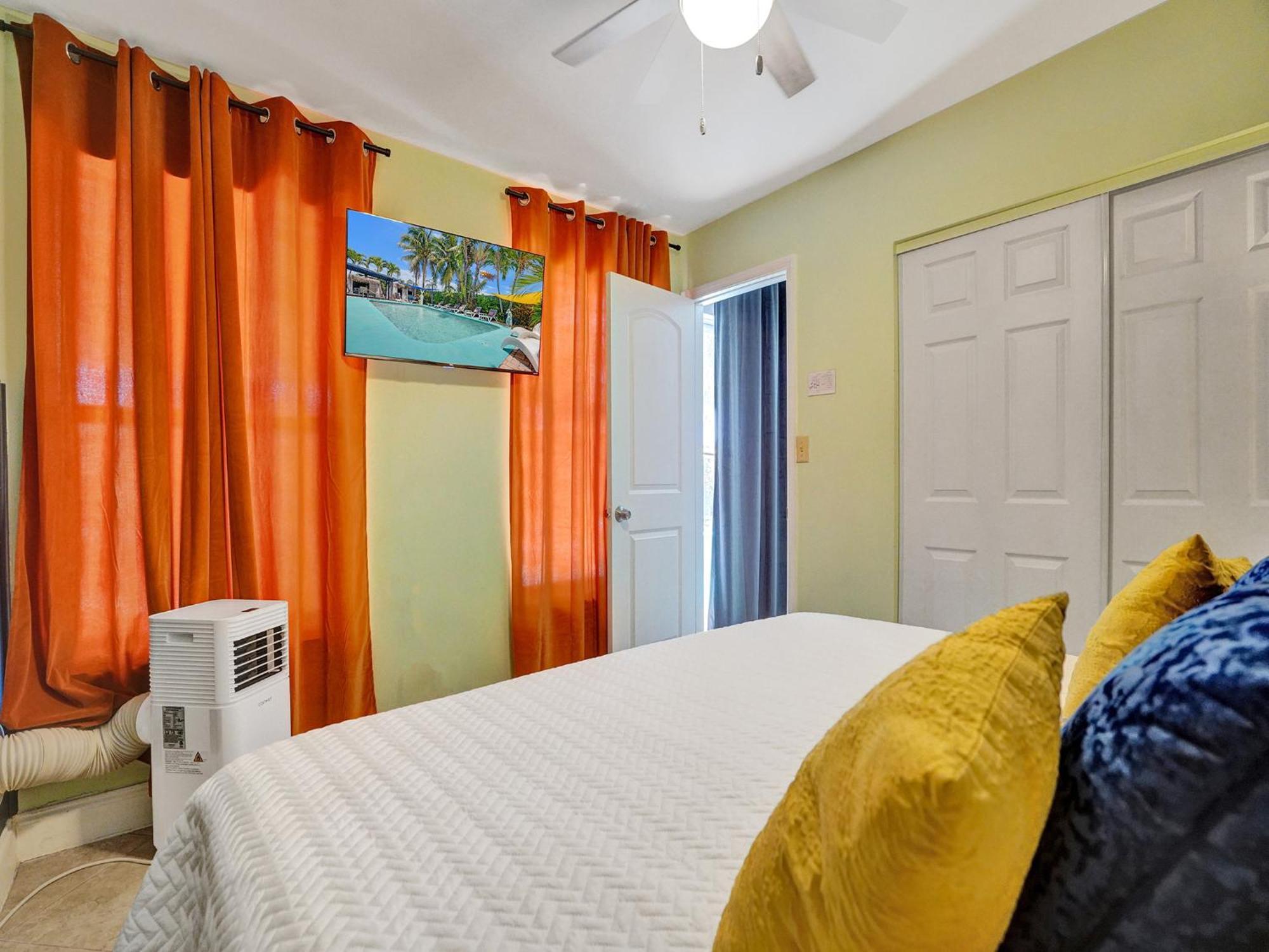 Large Gay Men'S 1 Bedroom W Gameroom Heated Pool Clothing Optional Oakland Park Extérieur photo